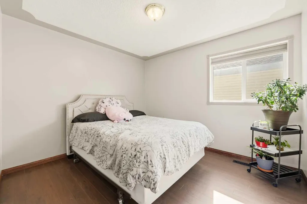206 Highwood Village Place NW High River AB T1V 1V9