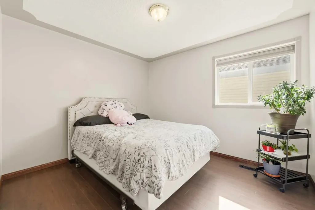 206 Highwood Village Place NW High River AB T1V 1V9