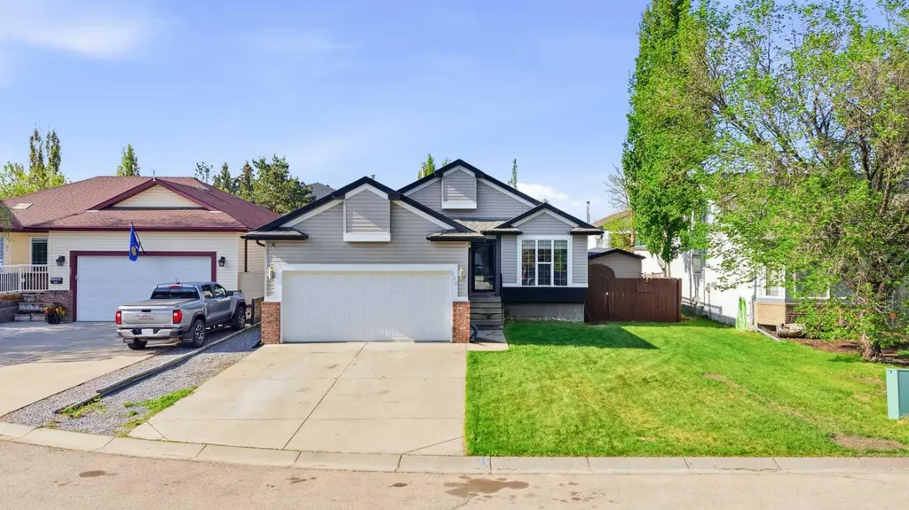206 Highwood Village Place NW High River AB T1V 1V9