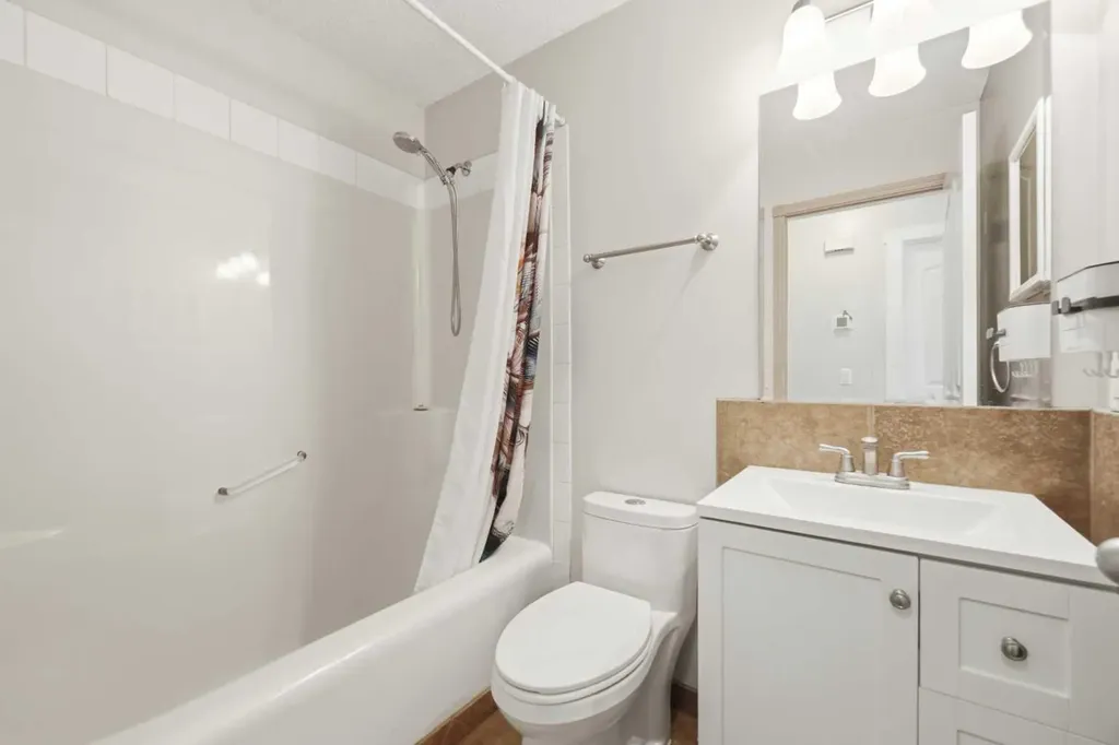 206 Highwood Village Place NW High River AB T1V 1V9