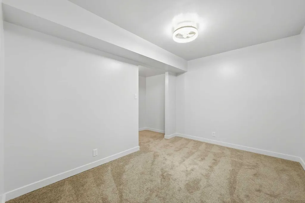 206 Highwood Village Place NW High River AB T1V 1V9