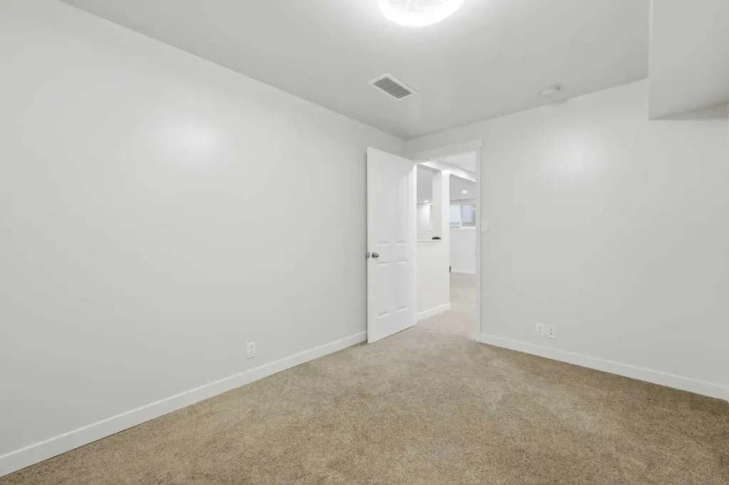 206 Highwood Village Place NW High River AB T1V 1V9