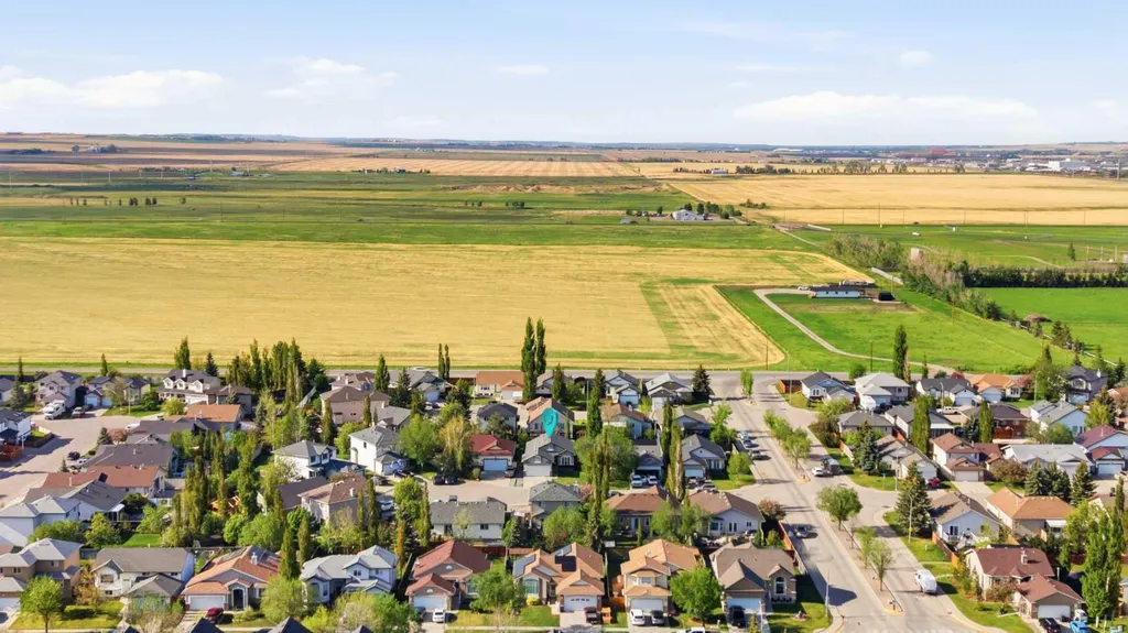 206 Highwood Village Place NW High River AB T1V 1V9