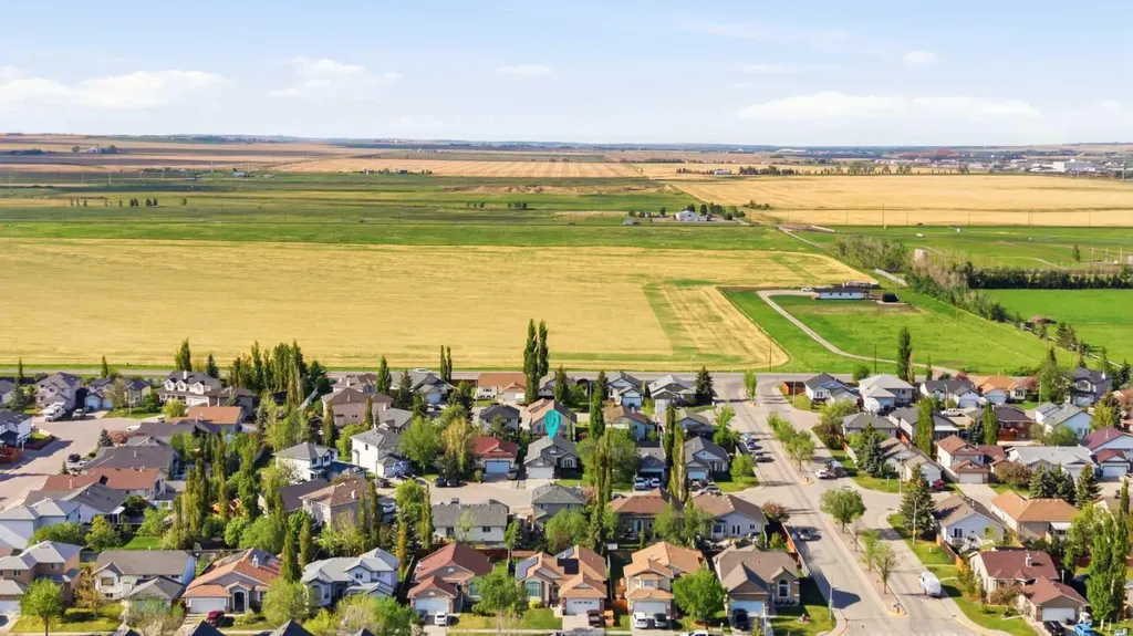 206 Highwood Village Place NW High River AB T1V 1V9