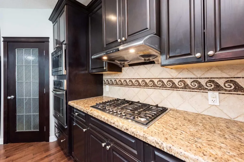 35 Aspen Stone Way SW Calgary AB T3H 0L6