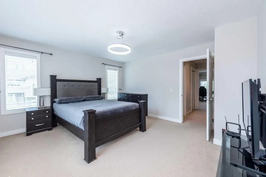 35 Aspen Stone Way SW Calgary AB T3H 0L6