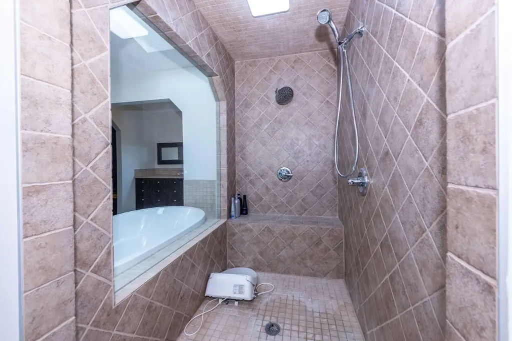 35 Aspen Stone Way SW Calgary AB T3H 0L6