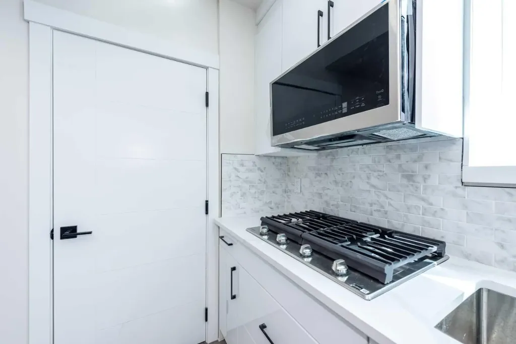 35 Aspen Stone Way SW Calgary AB T3H 0L6