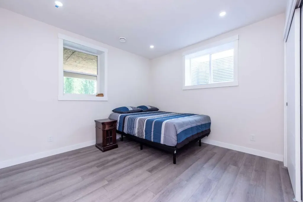 35 Aspen Stone Way SW Calgary AB T3H 0L6