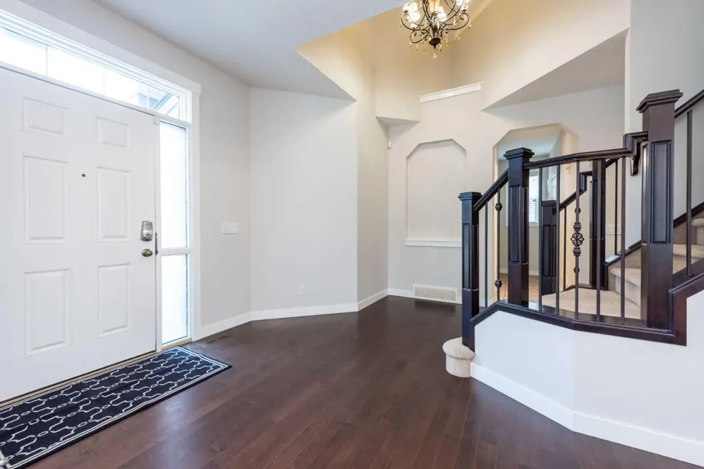 35 Aspen Stone Way SW Calgary AB T3H 0L6