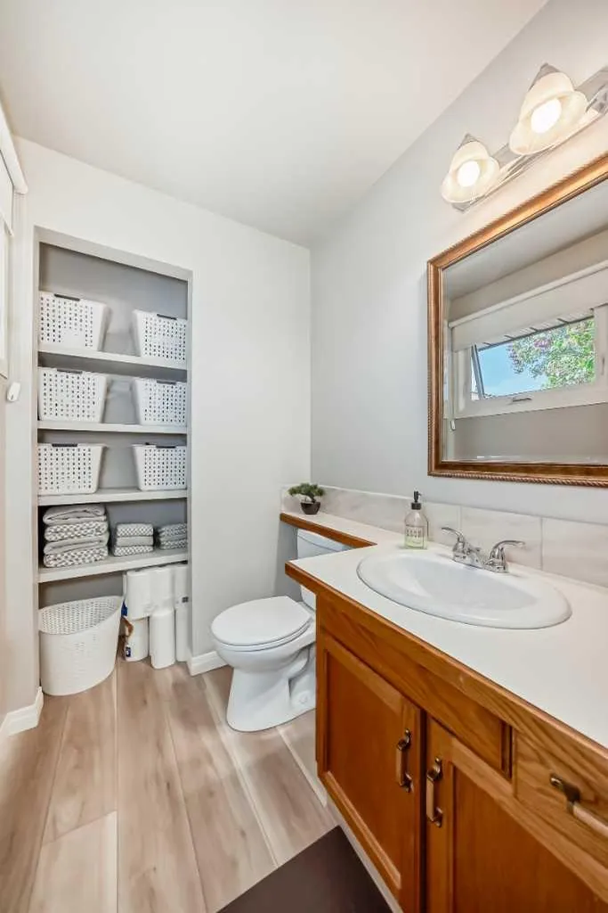 8 Haliburton Crescent Red Deer AB T4N 6K3
