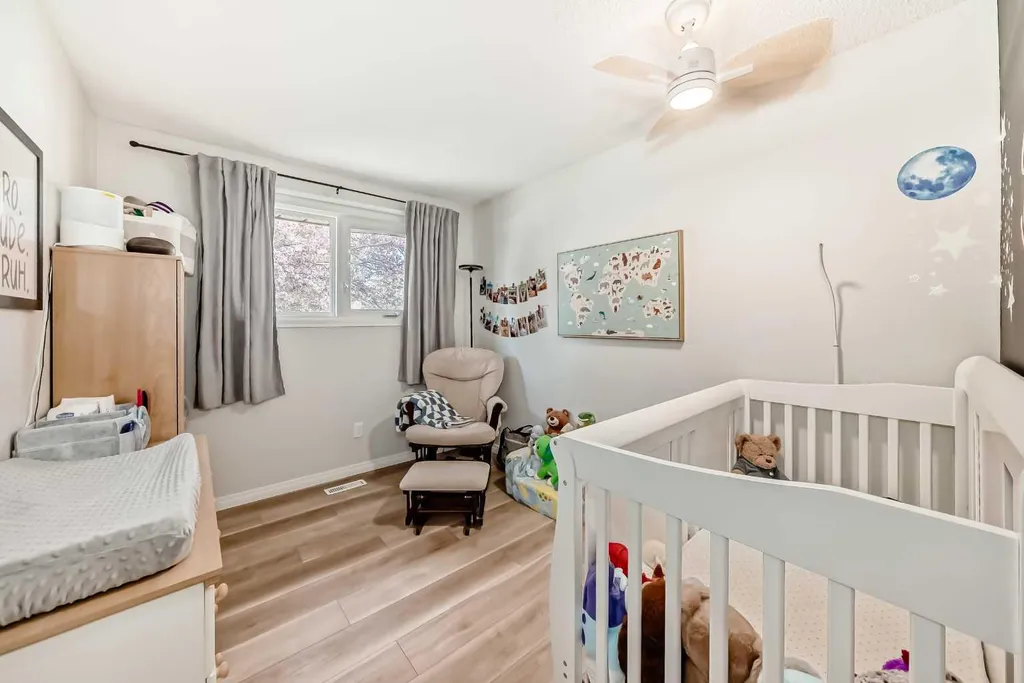 8 Haliburton Crescent Red Deer AB T4N 6K3