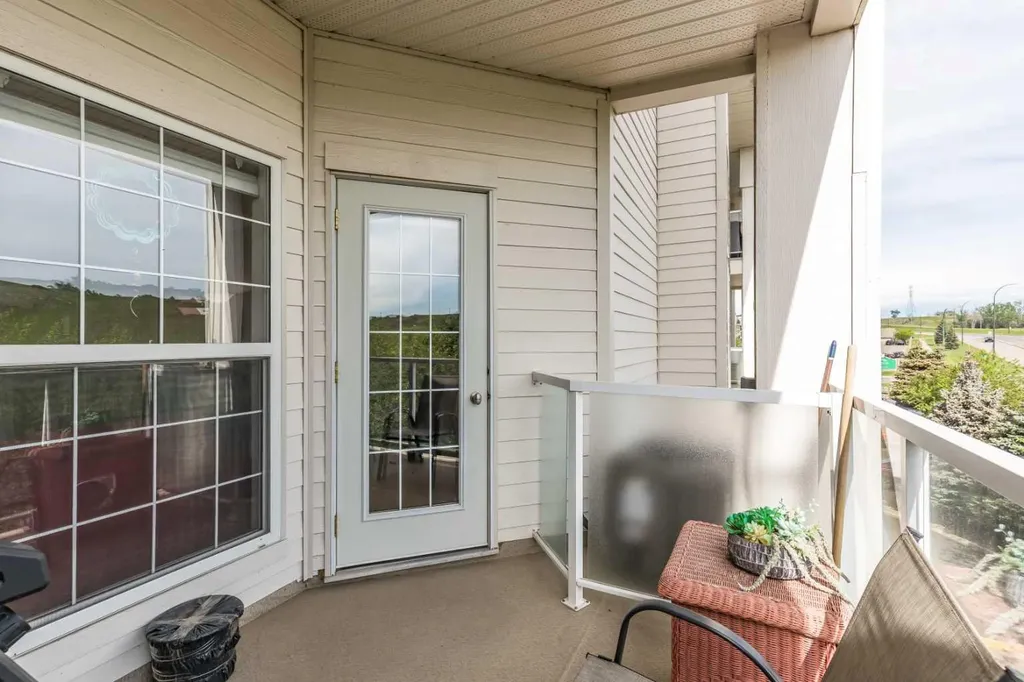 29 River Ridge Drive NW Medicine Hat AB T1A 8V3