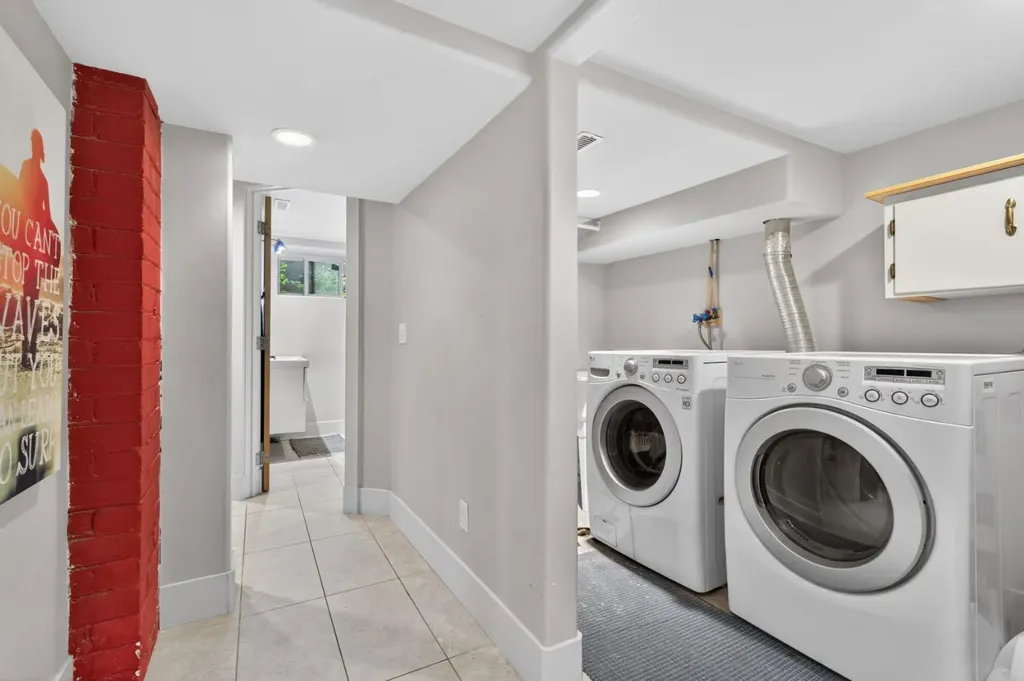 625 29 Avenue SW Calgary AB T2S 0N8