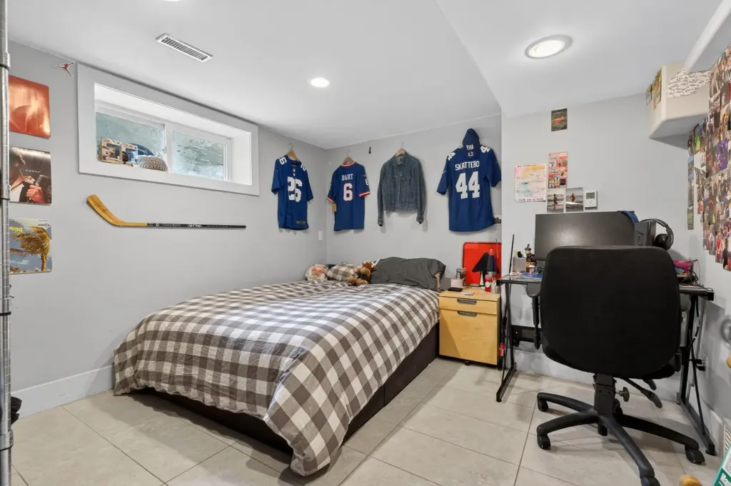 625 29 Avenue SW Calgary AB T2S 0N8