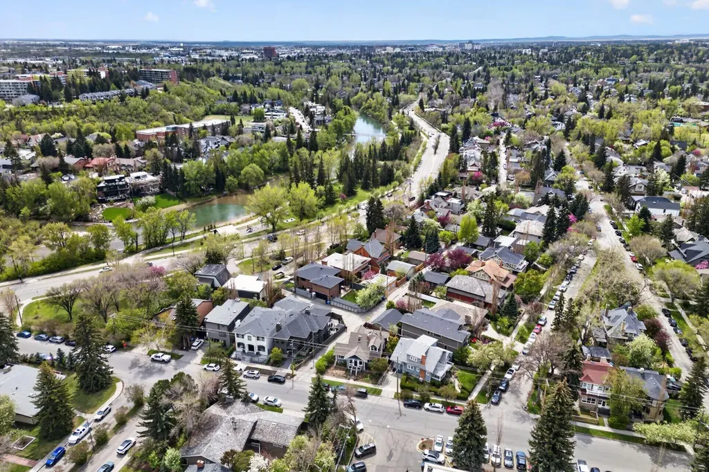 625 29 Avenue SW Calgary AB T2S 0N8