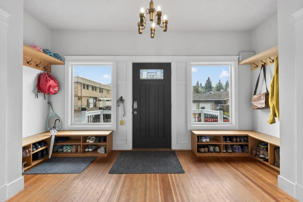 625 29 Avenue SW Calgary AB T2S 0N8