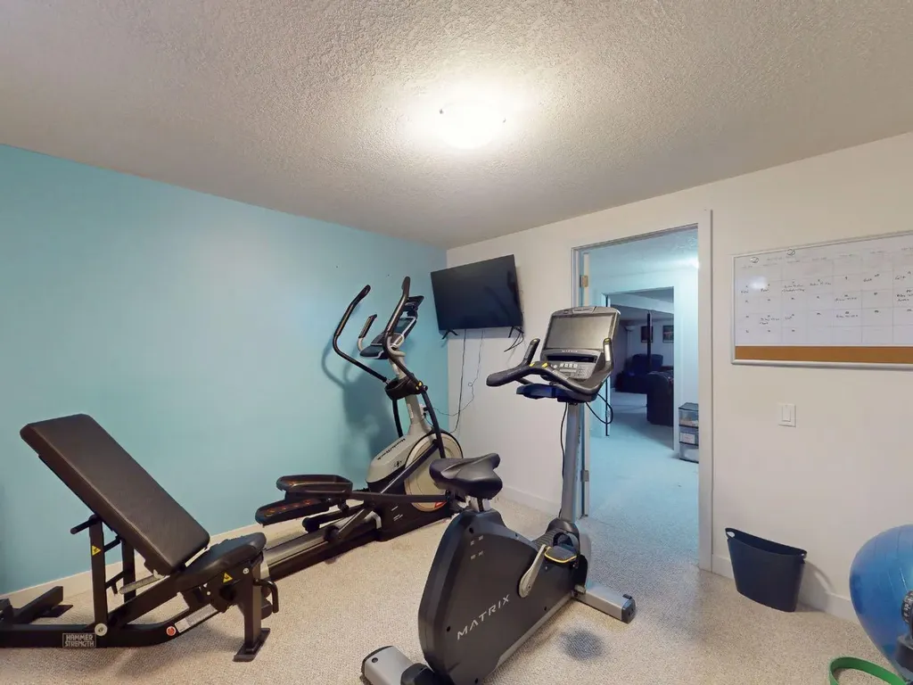 5839 Dalkeith Hill NW Calgary AB T3A 1G5
