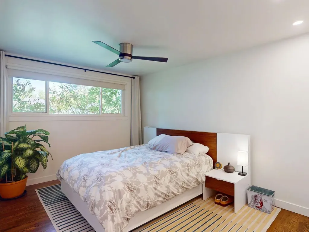 5839 Dalkeith Hill NW Calgary AB T3A 1G5