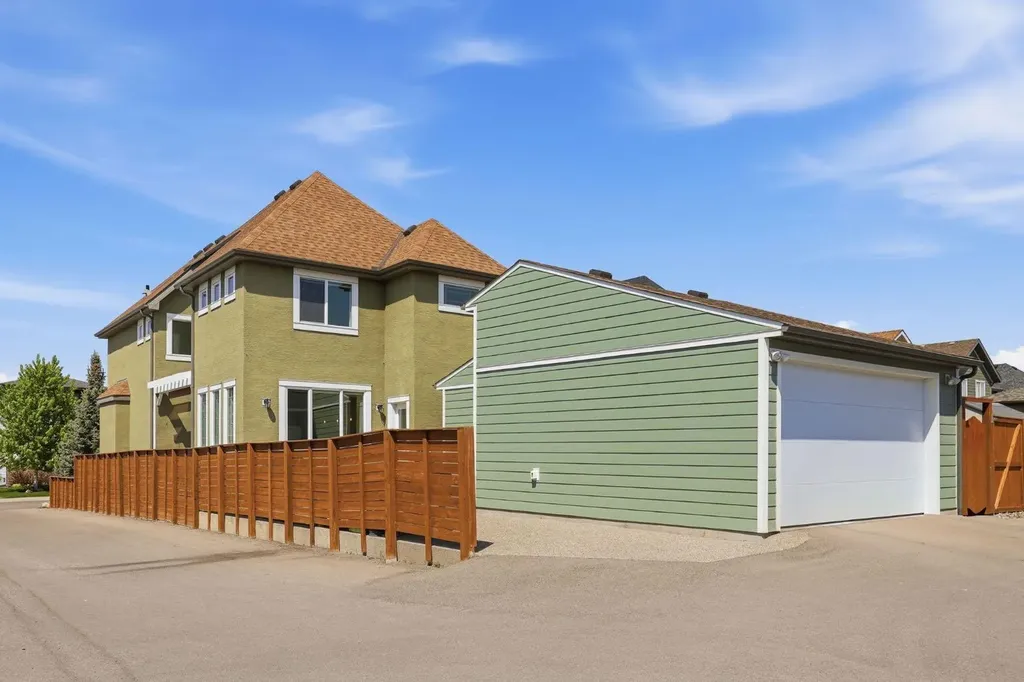 341 Marquis Heights SE Calgary AB T3M 2A7