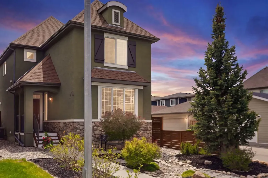 341 Marquis Heights SE Calgary AB T3M 2A7