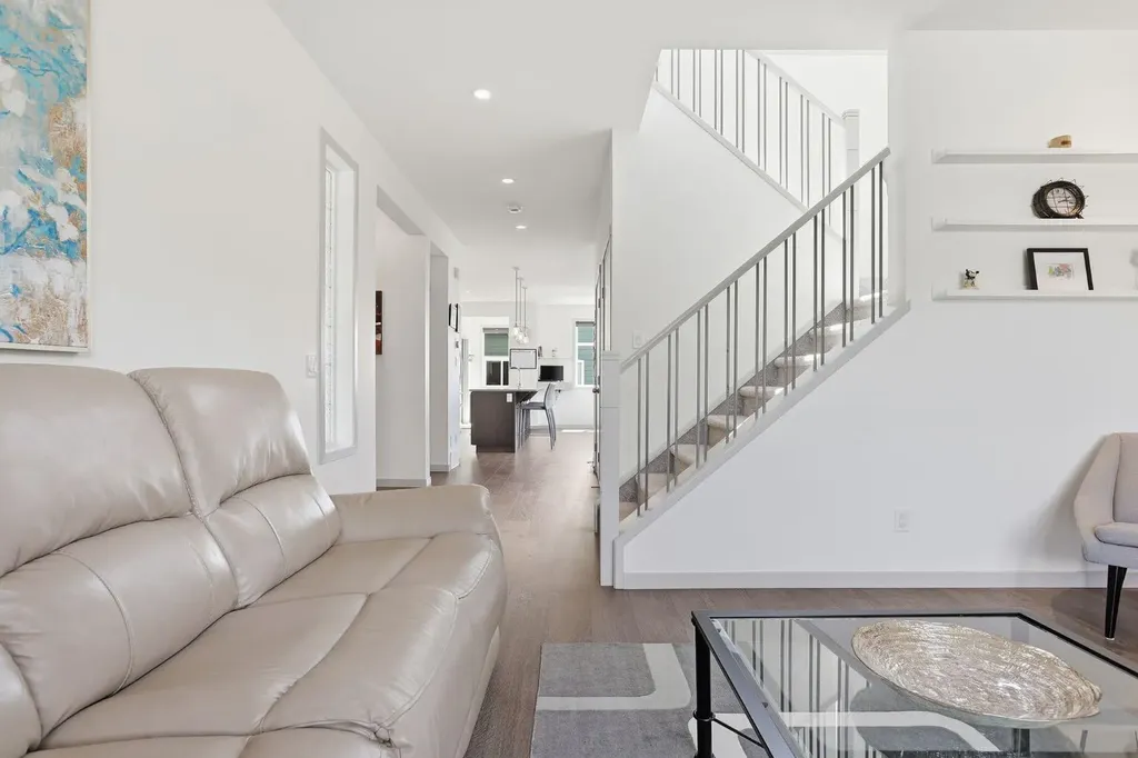 341 Marquis Heights SE Calgary AB T3M 2A7