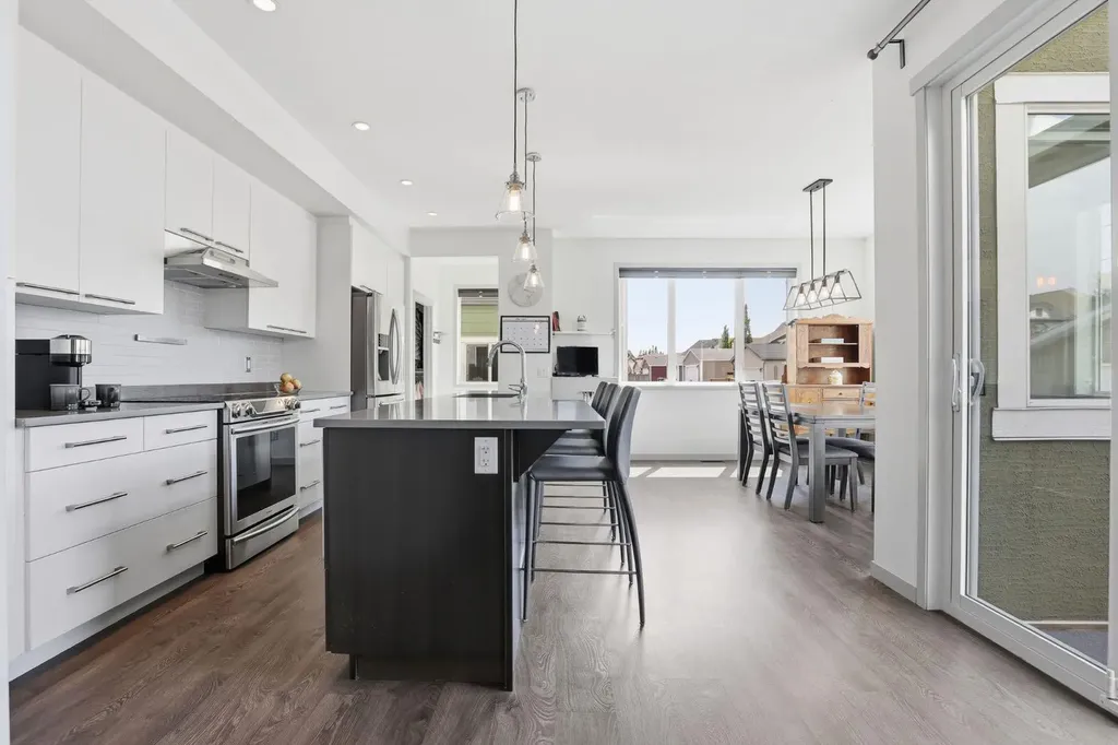 341 Marquis Heights SE Calgary AB T3M 2A7