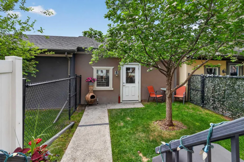 340 Quarry Park Boulevard SE Calgary AB T2C 5L4