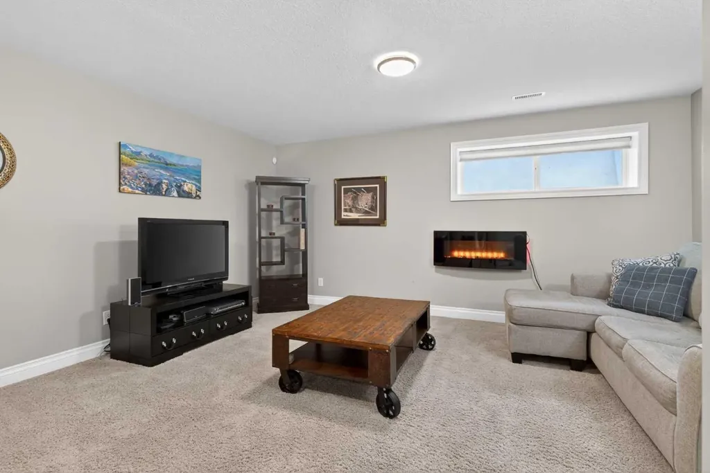 340 Quarry Park Boulevard SE Calgary AB T2C 5L4