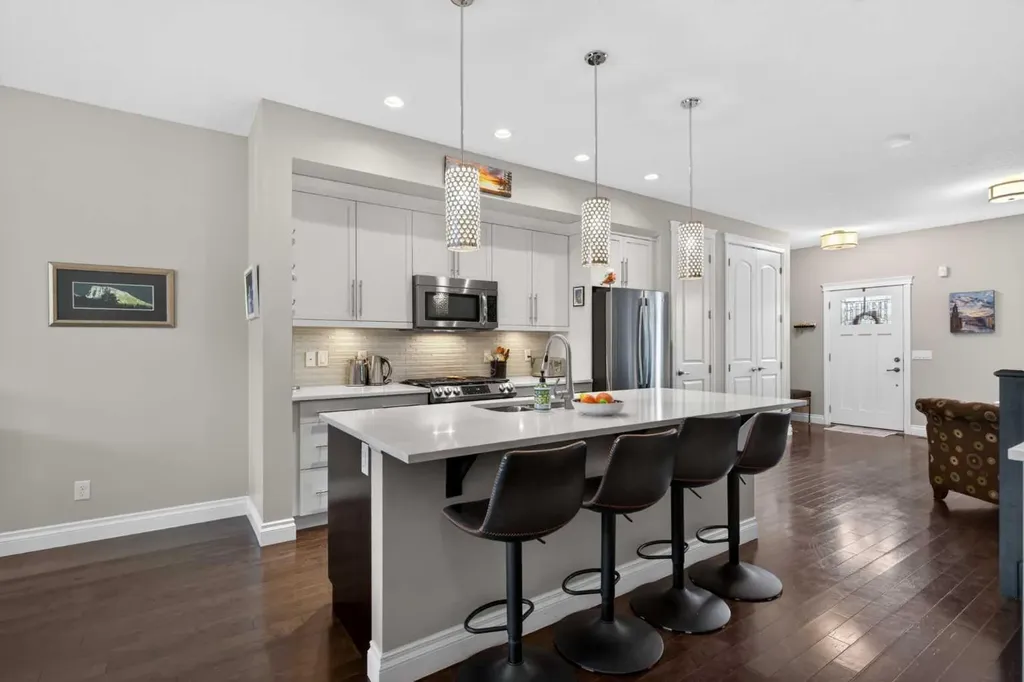 340 Quarry Park Boulevard SE Calgary AB T2C 5L4