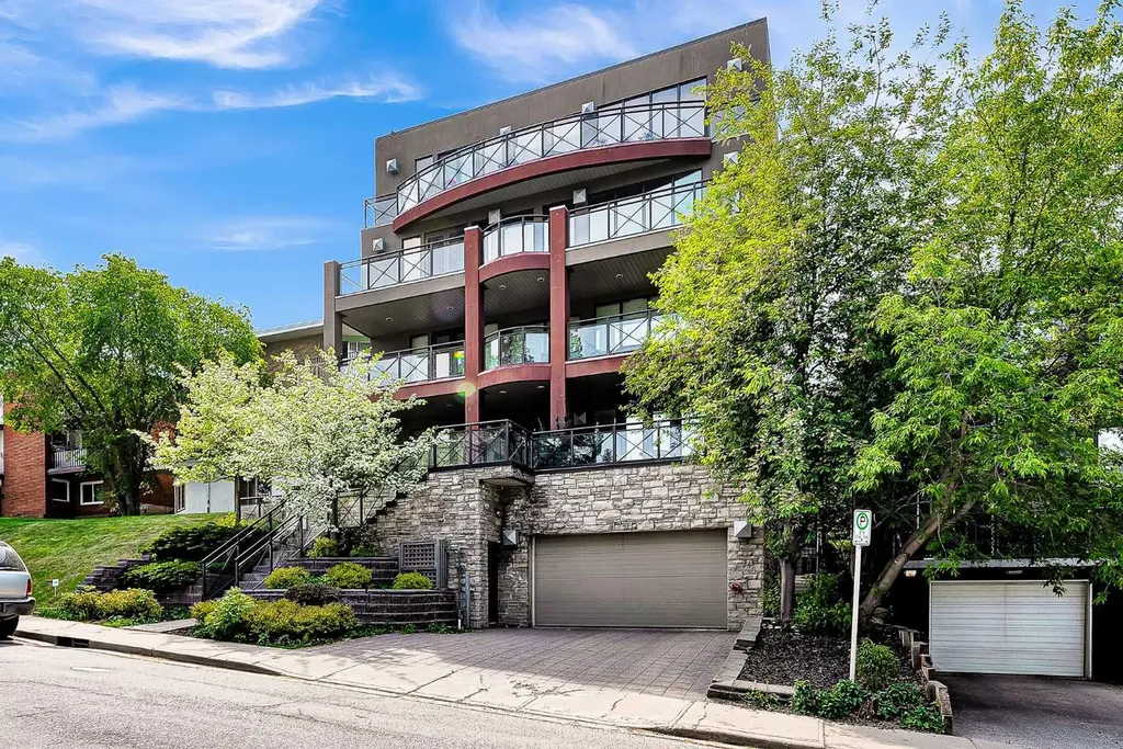1731 13 Street SW Calgary AB T2T 3P5