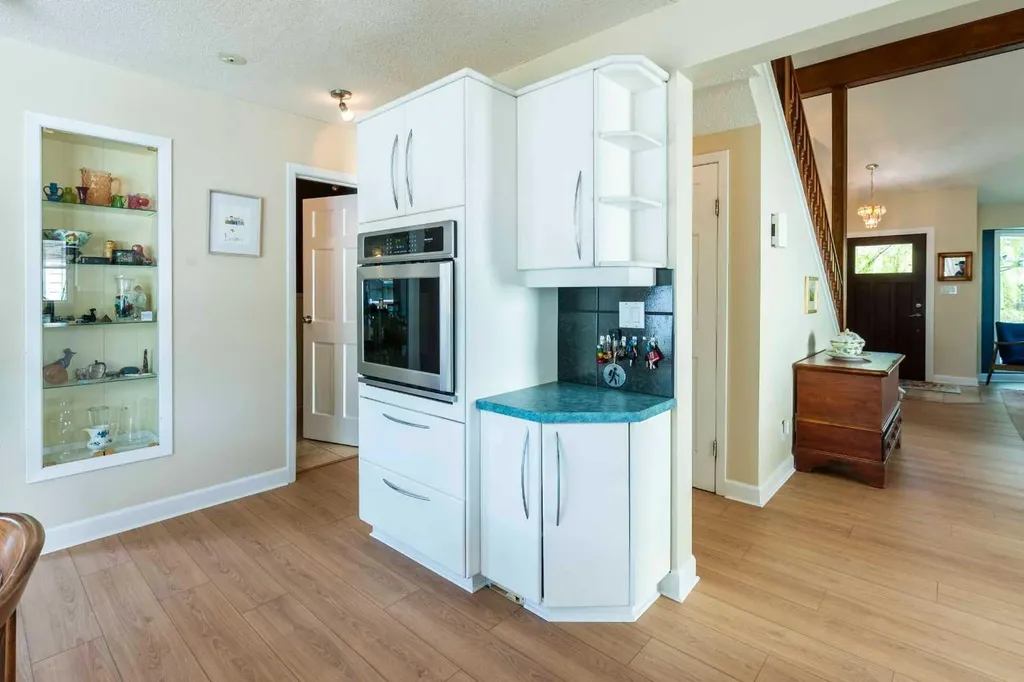 19 Maxwell Avenue Red Deer AB T4R 1P3