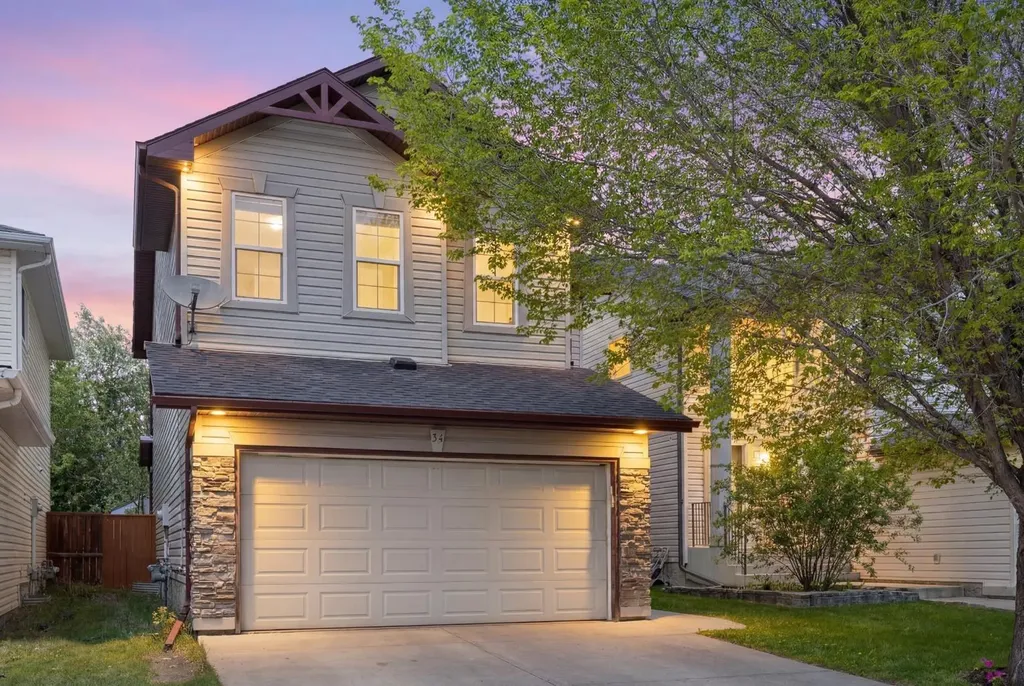 34 Tuscany Meadows Drive NW Calgary AB T3L 2T8