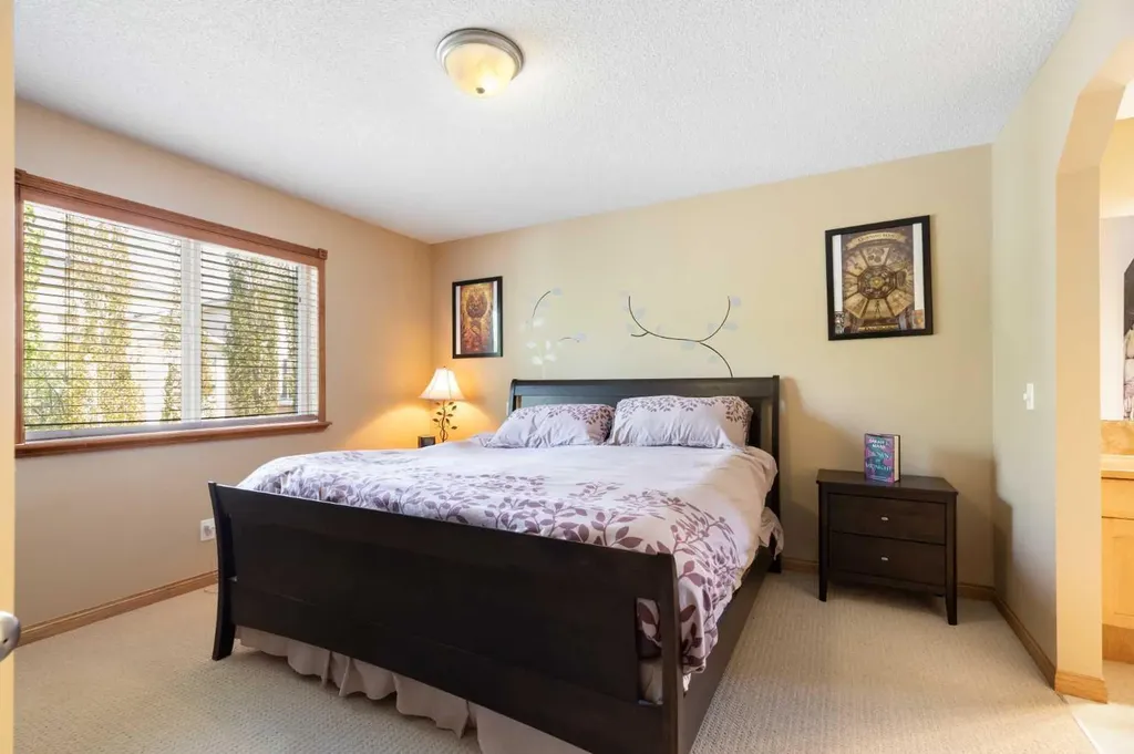34 Tuscany Meadows Drive NW Calgary AB T3L 2T8