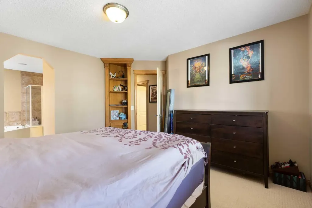 34 Tuscany Meadows Drive NW Calgary AB T3L 2T8