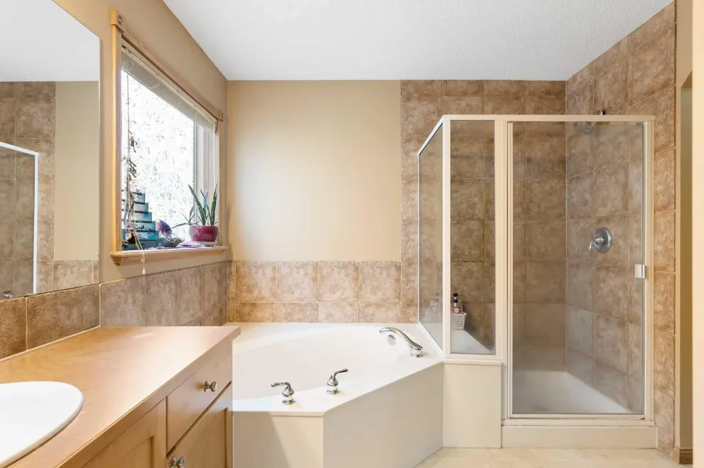 34 Tuscany Meadows Drive NW Calgary AB T3L 2T8