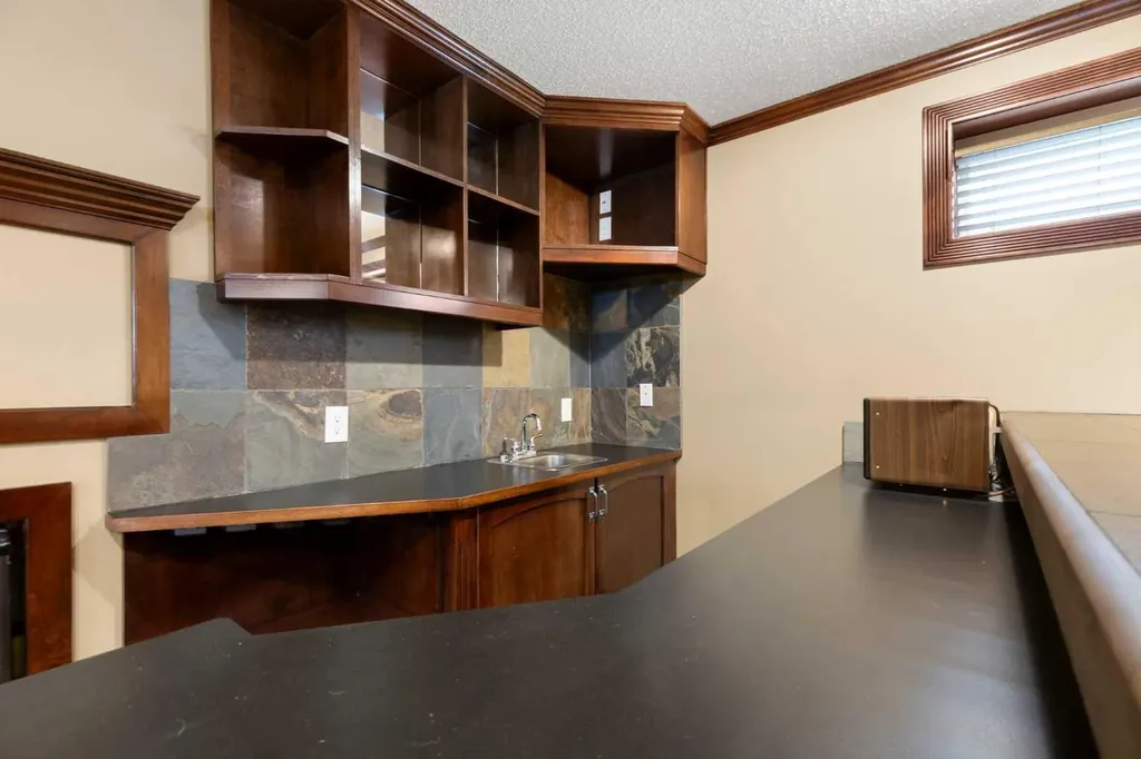 34 Tuscany Meadows Drive NW Calgary AB T3L 2T8