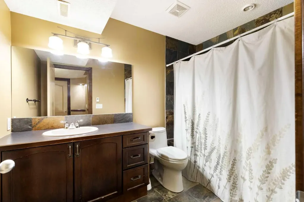 34 Tuscany Meadows Drive NW Calgary AB T3L 2T8