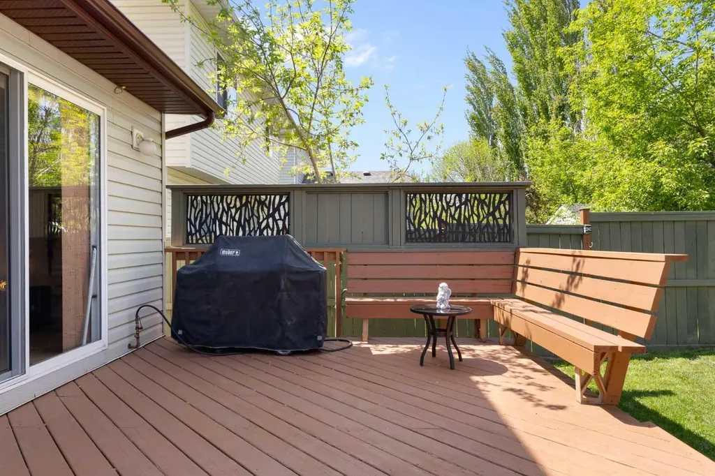 34 Tuscany Meadows Drive NW Calgary AB T3L 2T8