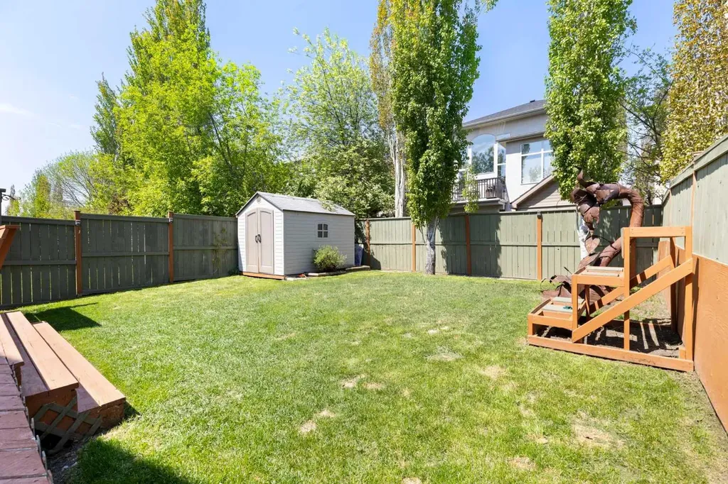 34 Tuscany Meadows Drive NW Calgary AB T3L 2T8