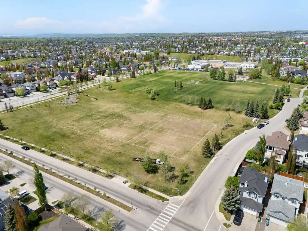34 Tuscany Meadows Drive NW Calgary AB T3L 2T8
