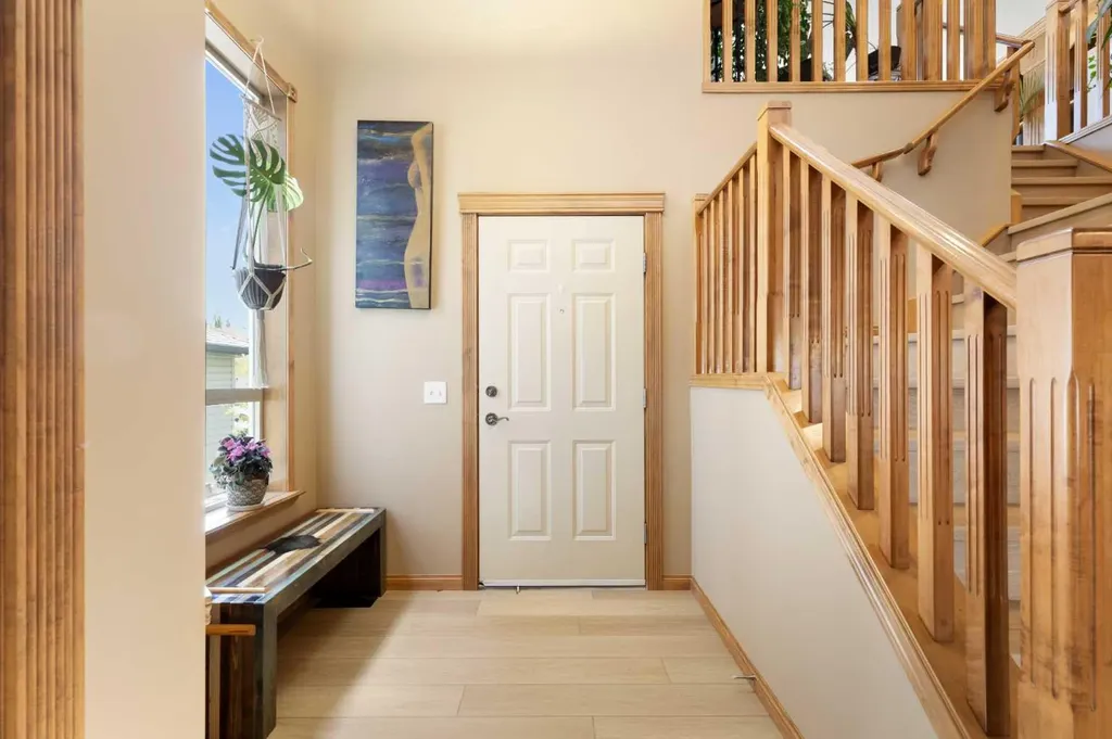 34 Tuscany Meadows Drive NW Calgary AB T3L 2T8