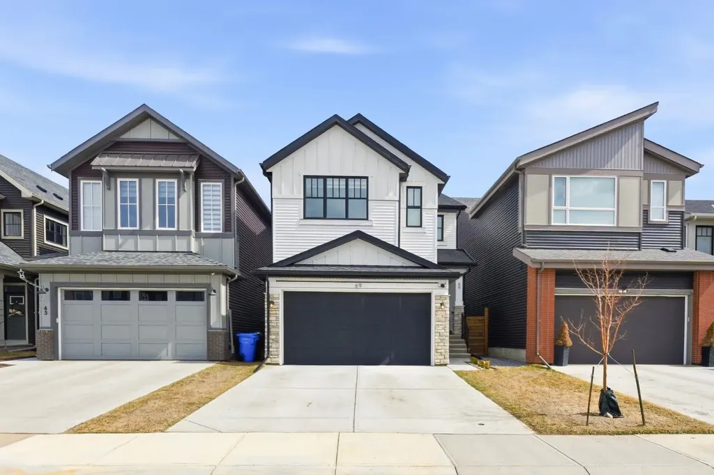 69 Mallard Grove SE Calgary AB T3S 0E3