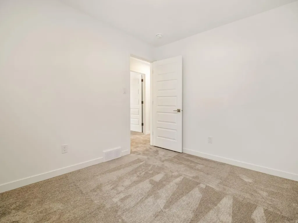 166 Caribou Bend N Lethbridge AB T1H7J8