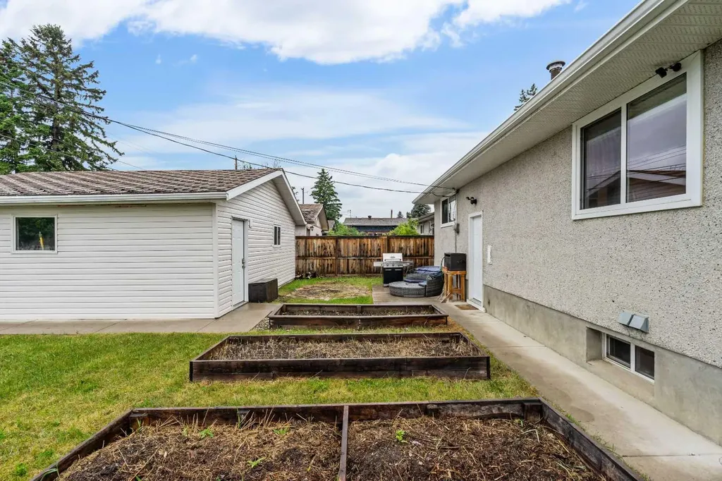 9211 Allison Drive SE Calgary AB T2J1B3