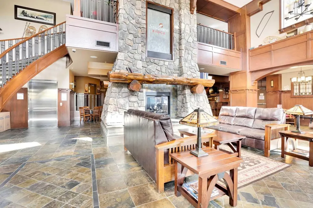 2330 Fish Creek Boulevard SW Calgary AB T2Y 0L1