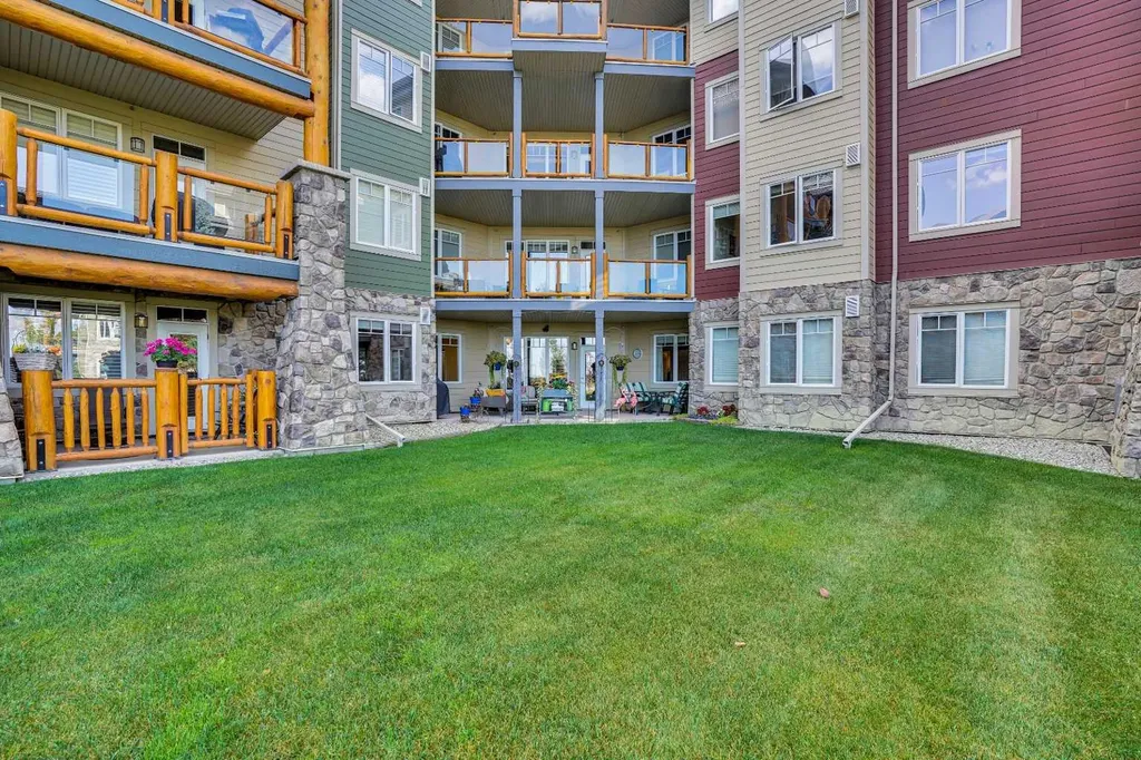 2330 Fish Creek Boulevard SW Calgary AB T2Y 0L1