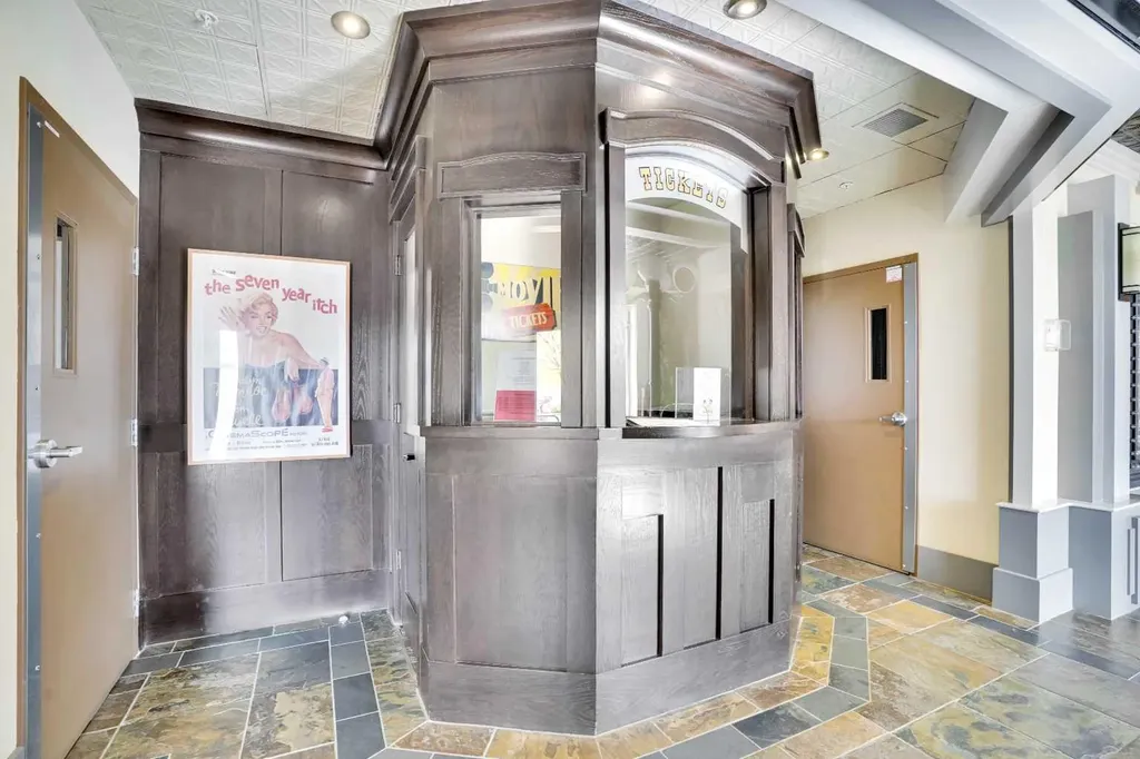 2330 Fish Creek Boulevard SW Calgary AB T2Y 0L1