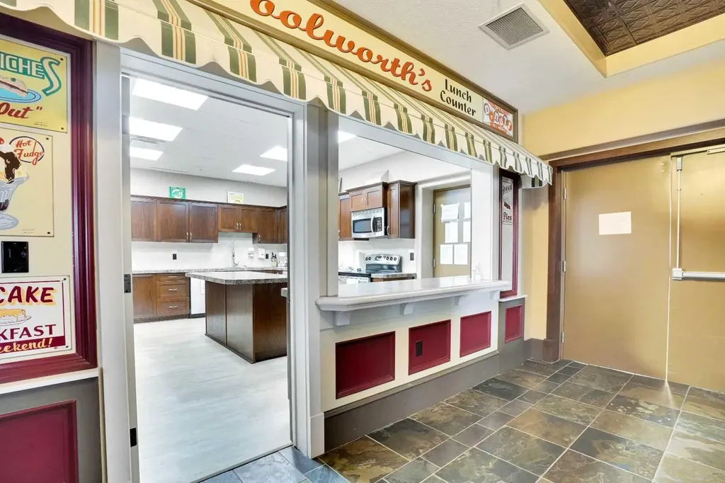 2330 Fish Creek Boulevard SW Calgary AB T2Y 0L1