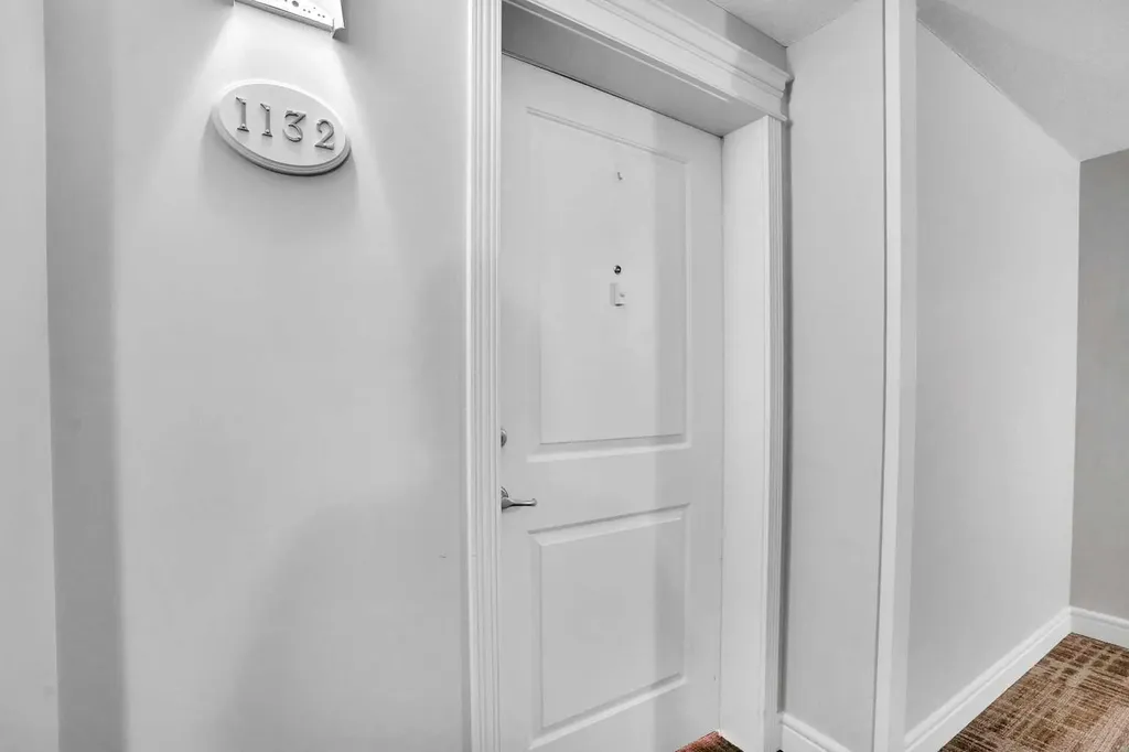 2330 Fish Creek Boulevard SW Calgary AB T2Y 0L1
